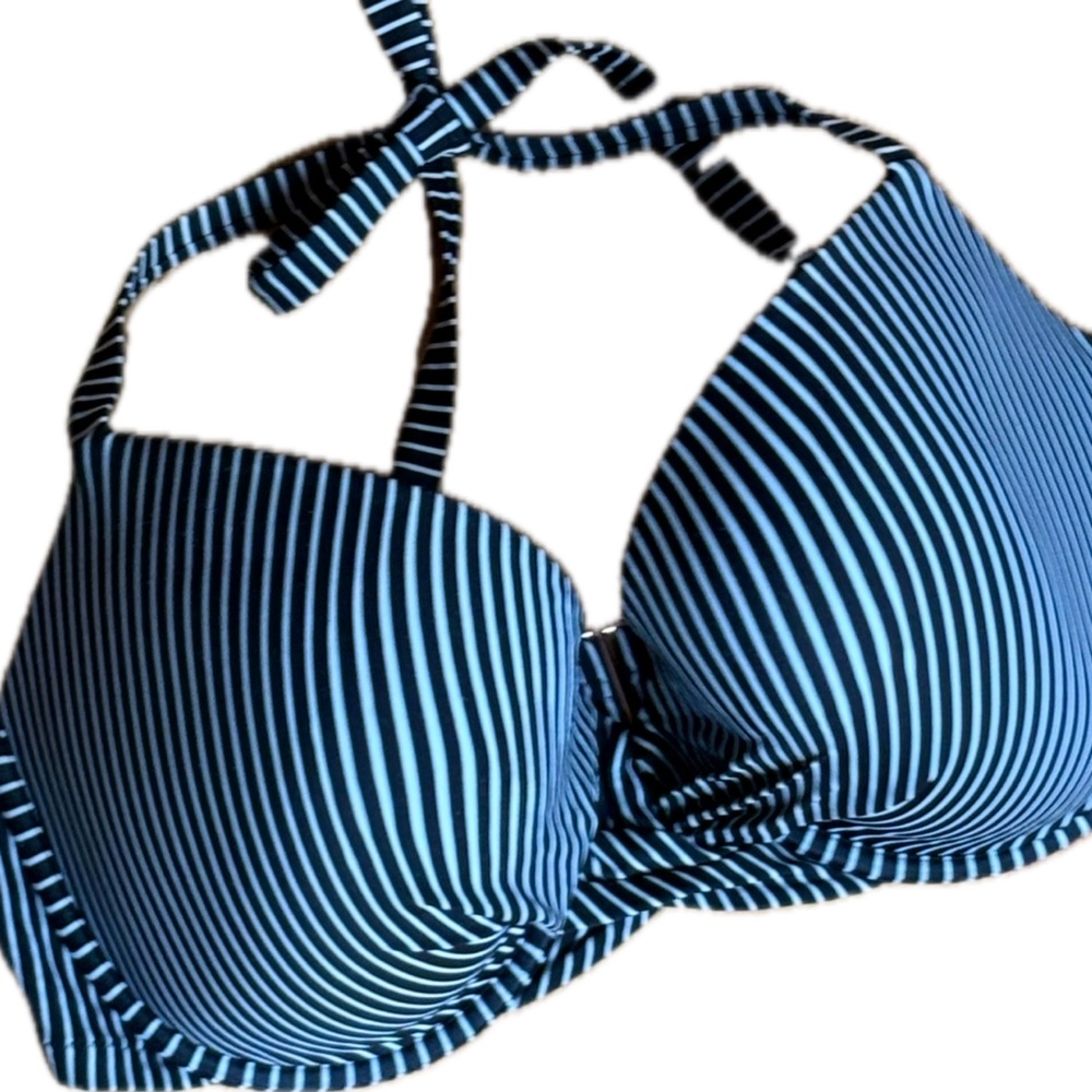 Shade & Shore Black and White Halter Bikini Top